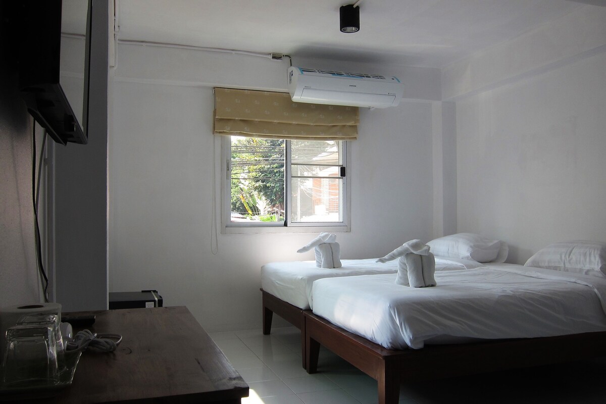 Loft familiar, 2 habitaciones | Ropa de cama de alta calidad y colchones con acolchado adicional