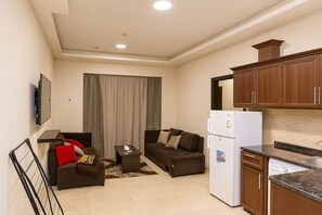 Deluxe Apartment, 1 Bedroom, City View | Living area - Panda Hotel Apartments (Amman)