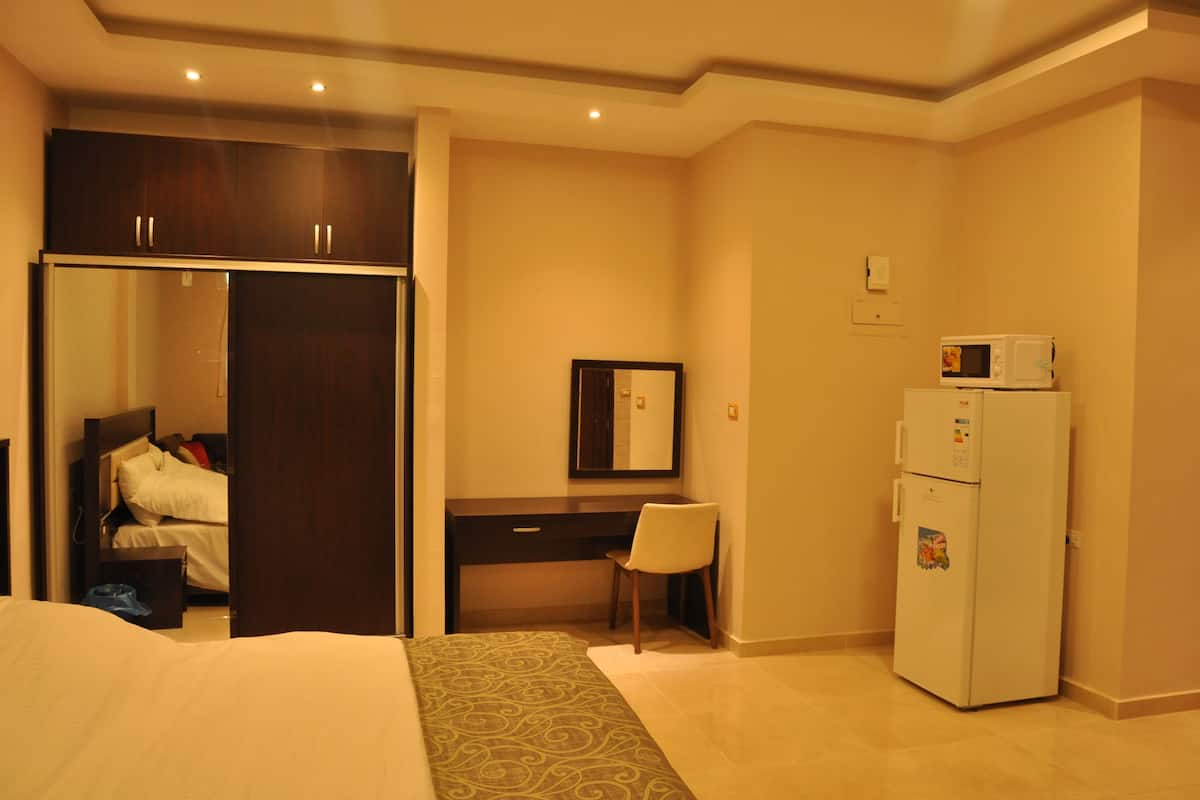 Superior Studio Suite, 1 Bedroom, Accessible, Executive Level | 1 bedroom, premium bedding, in-room safe, desk