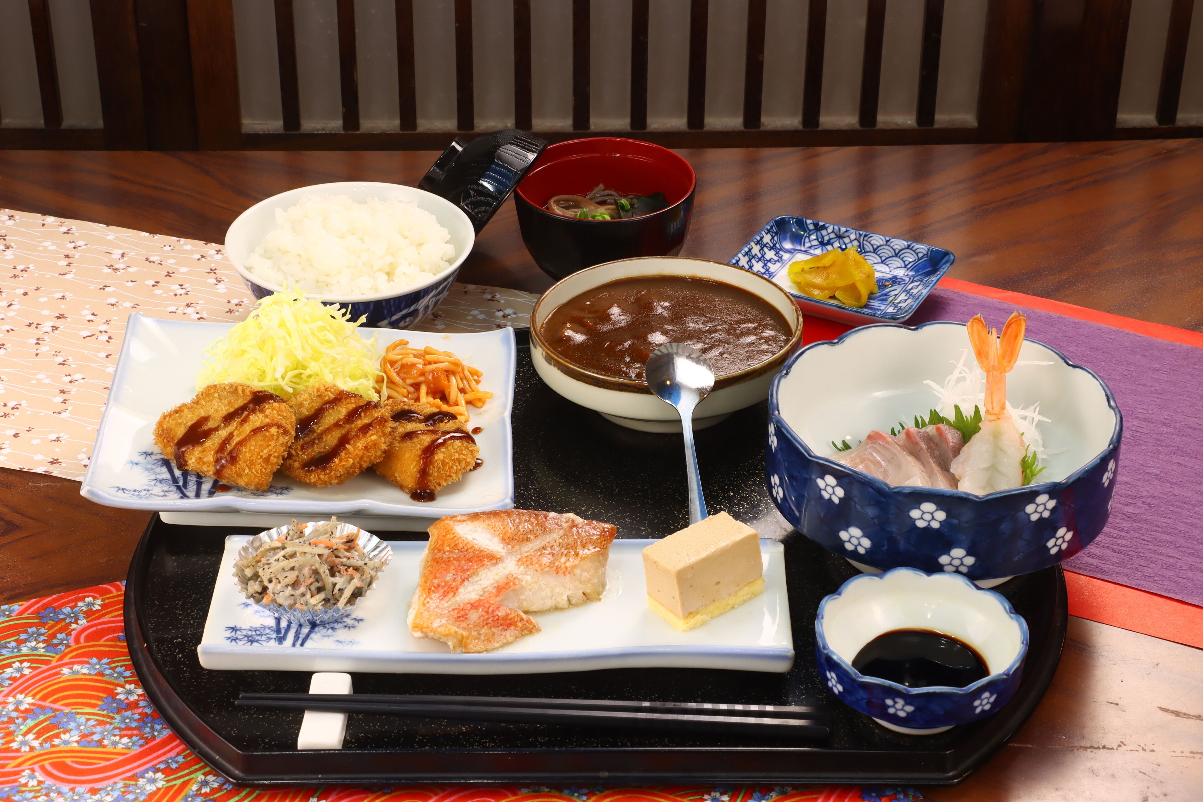 餐飲