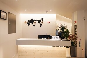 Reception - Seoul Grand Hostel Ewha Univ. (Seoul)