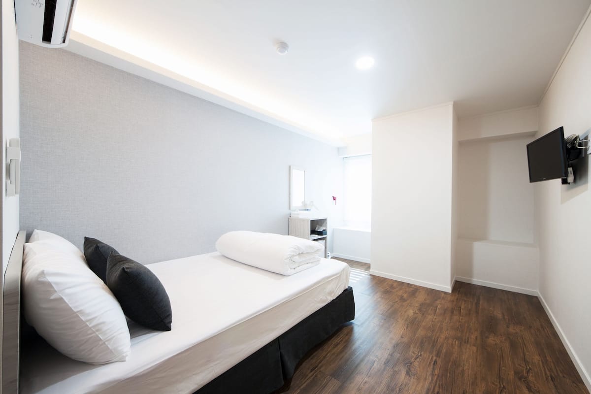 Standaard tweepersoonskamer | Luxe beddengoed, gratis wifi, beddengoed