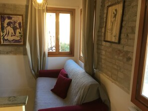 Departamento, 1 habitación | Cocina privada | Tetera eléctrica 