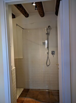 Appartement, 1 chambre | Salle de bain