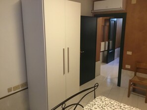 2 bilik tidur, Wi-fi percuma, cadar katil 