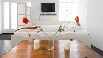 Premium Apartment, 1 Bedroom, Kitchen (final cleaning fee included) | 1 bedroom, in-room safe, individually decorated, individually furnished