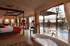 Living area - The Elephant Camp (Victoria Falls)