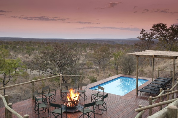 2 piscinas al aire libre