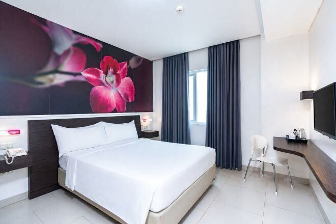 In-room safe, desk, soundproofing, rollaway beds