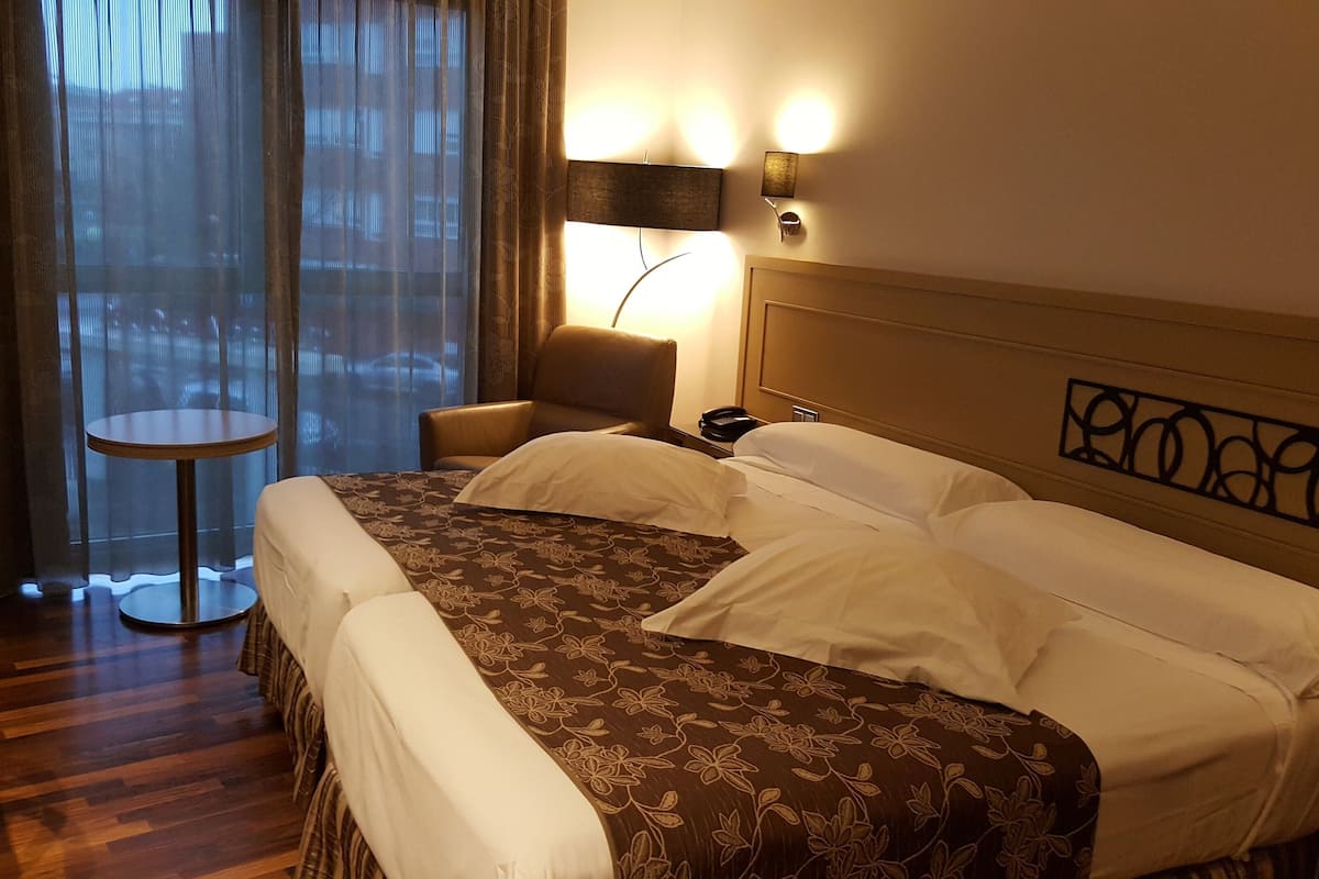 minibar, in-room safe, desk, blackout curtains