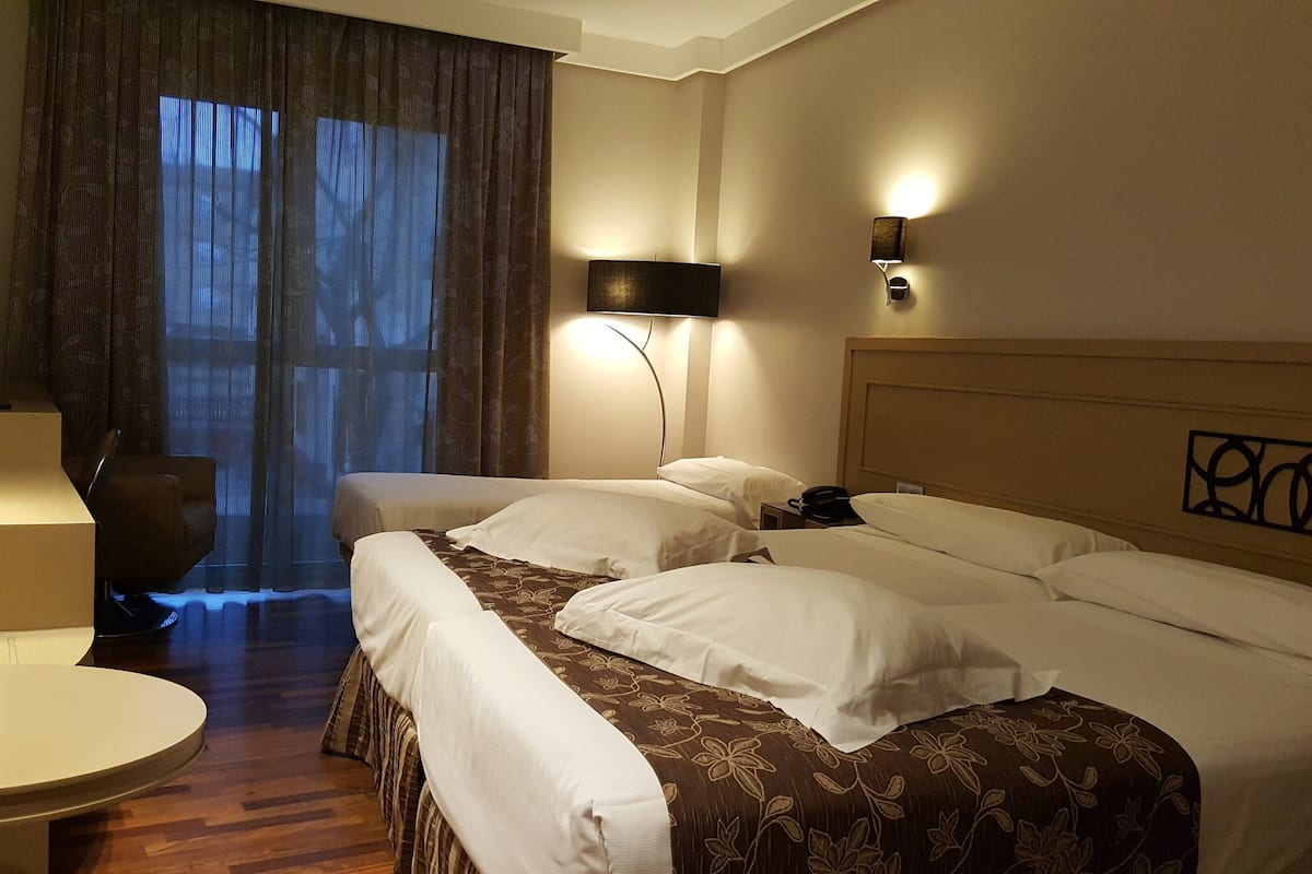 minibar, in-room safe, desk, blackout curtains