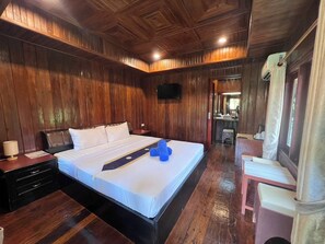 Wooden Cottage Double Garden View | Blackout drapes, free WiFi, bed sheets - Diamond Beach Resort (Krabi)