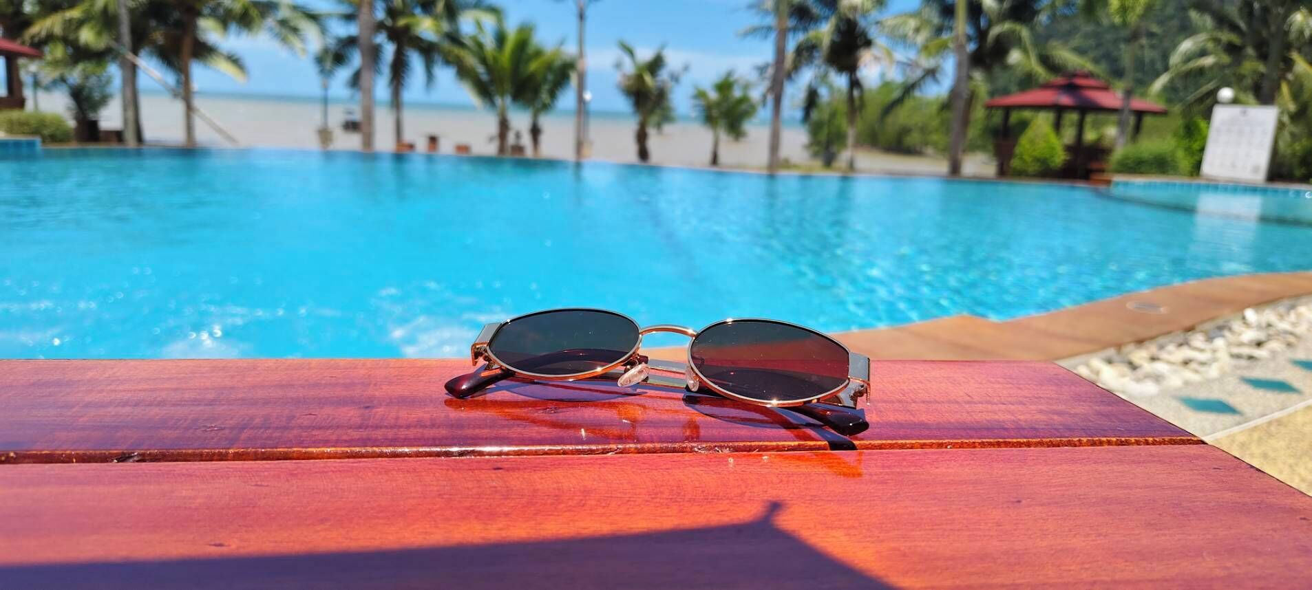 32-Zoll-Fernseher mit Satellitenempfang, Pay-TV