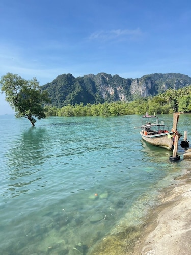 Diamond Beach Resort