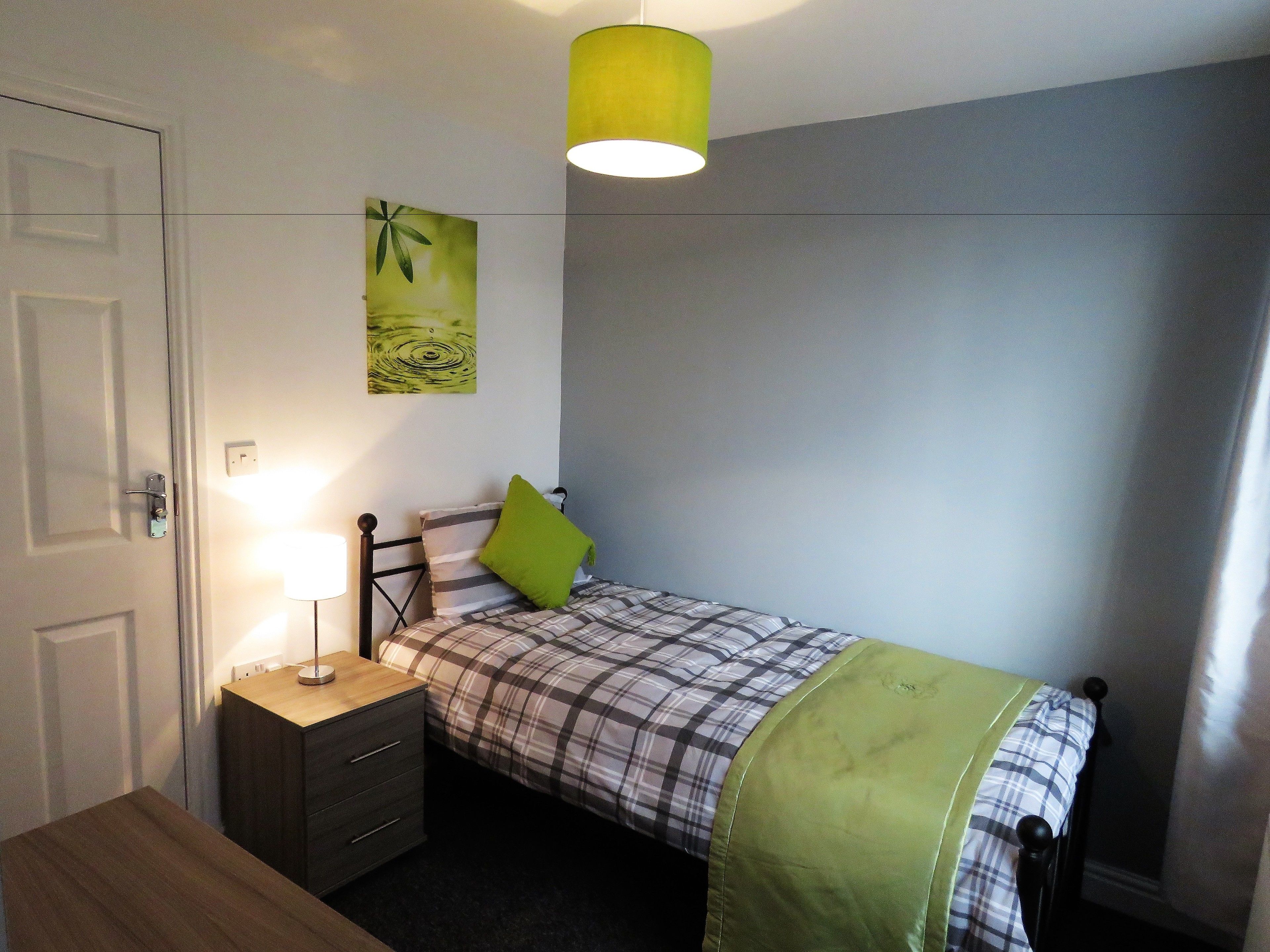 executive house, 4 bedrooms | 5 bedrooms, desk, iron/ironing board, free wifi