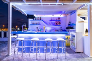 Bar (en el alojamiento)
