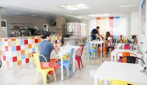 Daily buffet breakfast for a fee - Funway Academic Resort - Adults Only (Madrid)