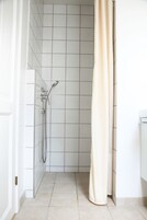Ducha del cuarto de baño