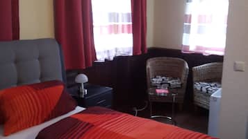 Escritorio, cunas y wifi gratis