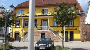 Front of property - Hotel Zum Schwanen (Leimen)