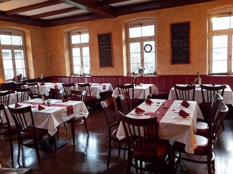 Restaurante. Hotel Zum Schwanen