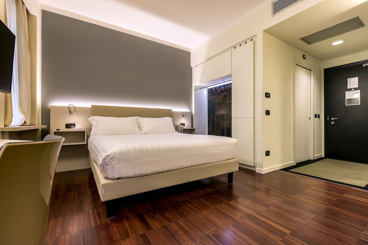 Triple Room | Premium bedding, down comforters, minibar, in-room safe