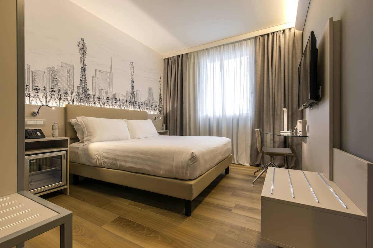 Superior Double or Twin Room | Premium bedding, down comforters, minibar, in-room safe