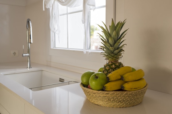 Studio, Accessible | Private kitchen | Fridge, microwave