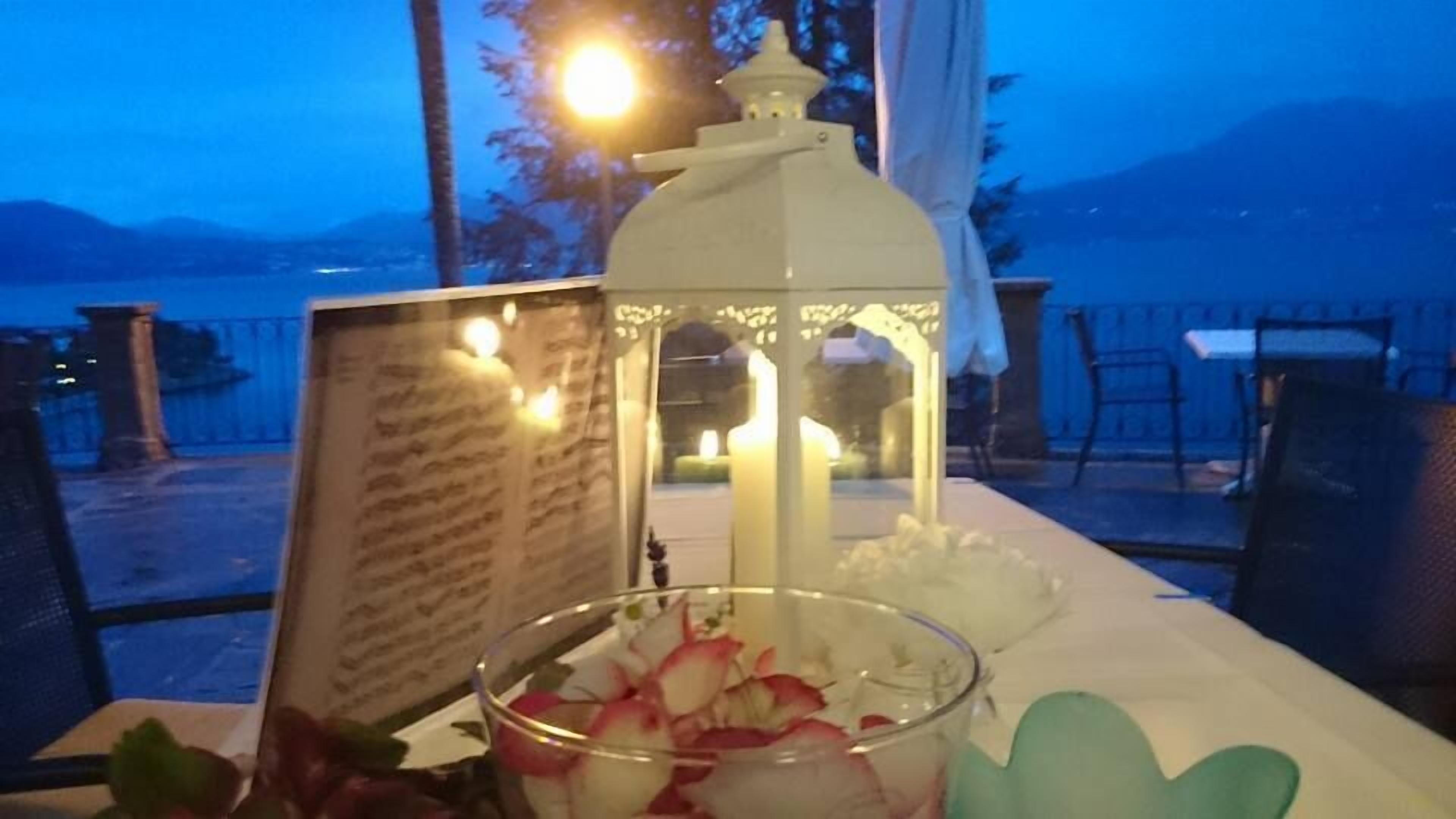 breakfast, lunch, dinner served; local cuisine