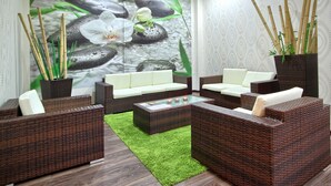 Sauna, spa, soins du corps, enveloppements, exfoliation