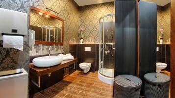 Sauna, hot tub, body treatments, body wraps, body scrubs