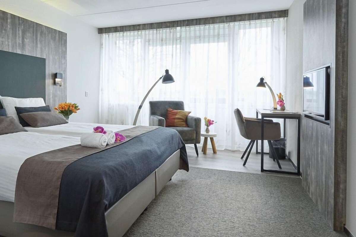Allergikerbettwaren, Verdunkelungsvorhänge, schallisolierte Zimmer