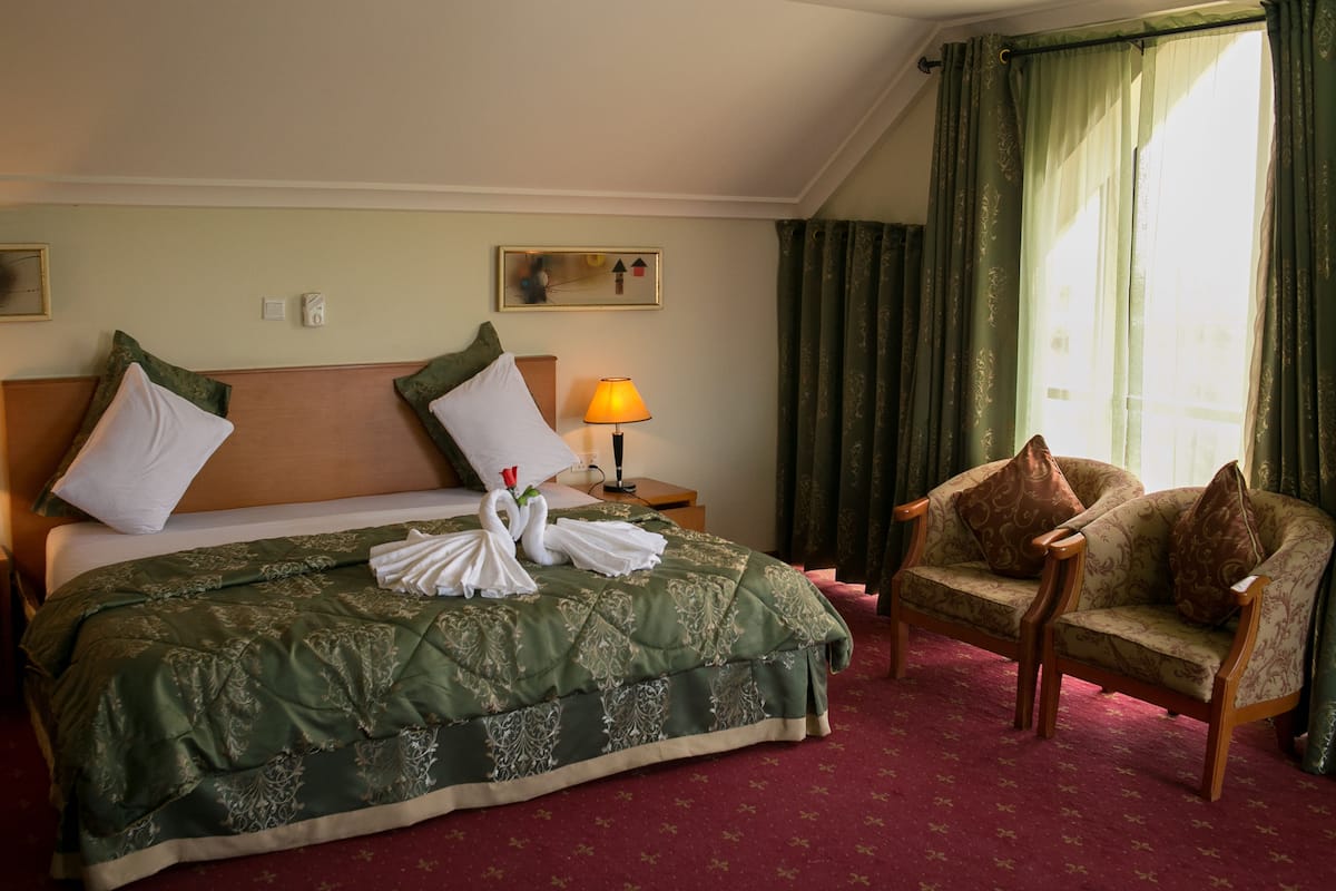 Family Double Room, Accessible | In-room safe, desk, rollaway beds, free WiFi