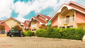 Front of property - Noda Hotel (Kumasi)