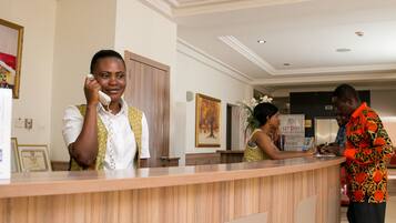 Check-in/check-out kiosk