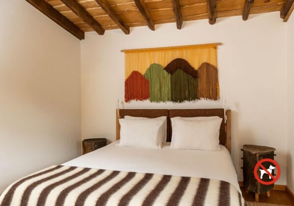 1 habitación, decoración personalizada, cuna de viaje y wifi gratis 