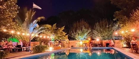 Outdoor pool, sun loungers