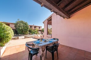 Terrace/patio - AffittaSardegna - Grosseto Apartments (San Teodoro)