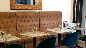 Area sarapan