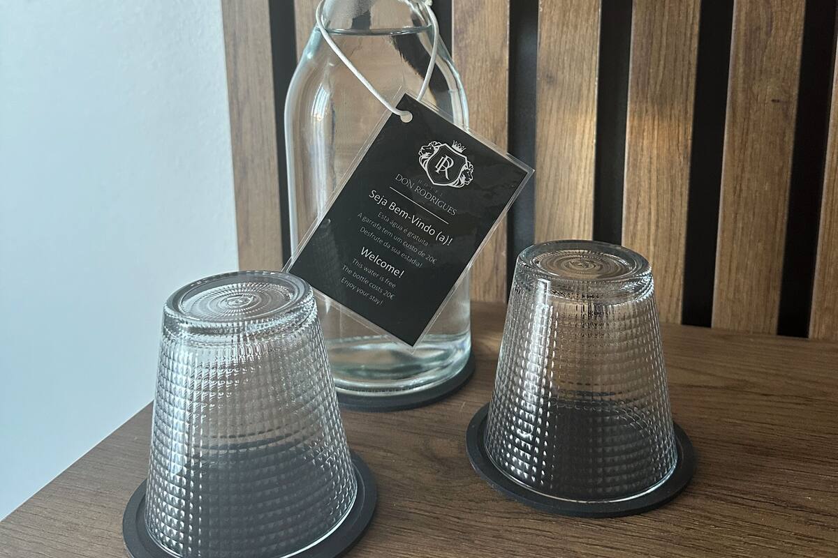 soundproofing, free wifi, bed sheets