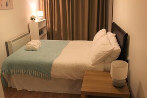 Leilighet – deluxe, 1 soverom | 1 soverom, strykejern/-brett og wi-fi (inkludert)