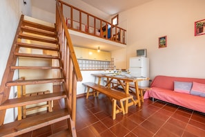 Appartement, 1 chambre (Ruinas 2) | Aire de séjour | Téléviseur