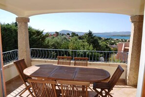 Apartment, 2 Bedrooms | 2 bedrooms, WiFi