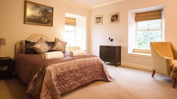 House, 6 Bedrooms | 6 bedrooms, in-room safe, iron/ironing board, free cots/infant beds