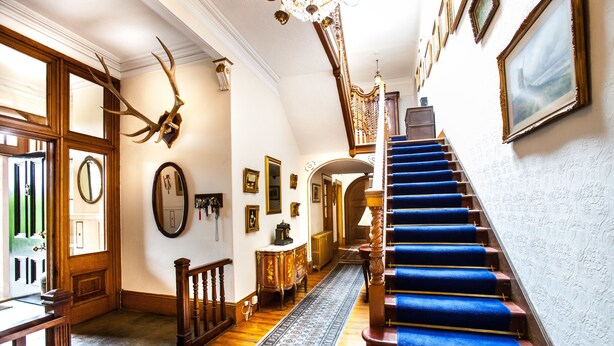Unclassified image, 1 of 21, button - Moffat Mansion (Moffat)