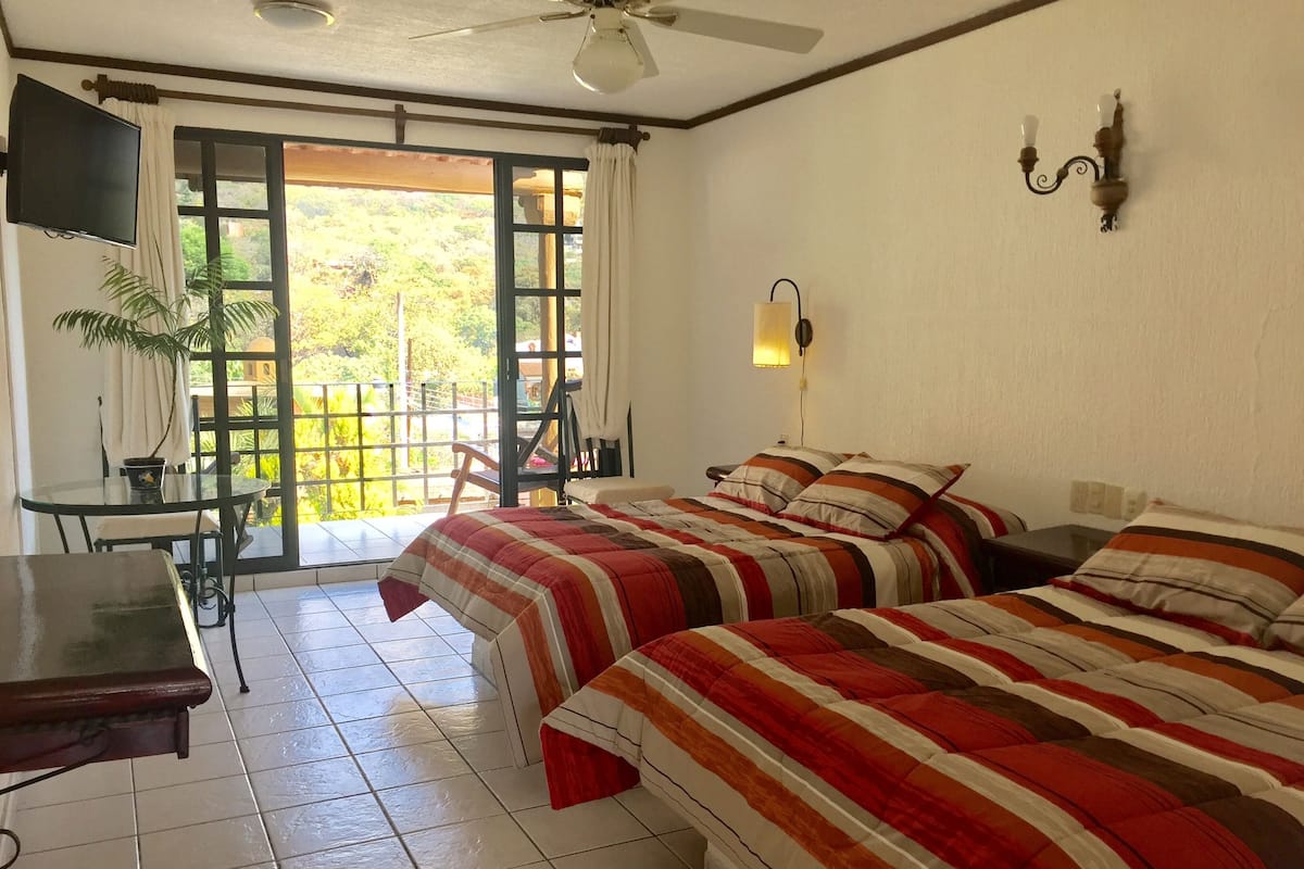 Desk, iron/ironing board, rollaway beds, free WiFi