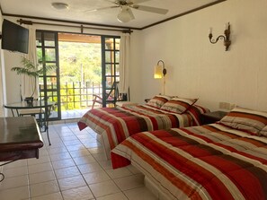 Double Room, 2 Double Beds | Desk, iron/ironing board, rollaway beds, free WiFi - Nican Mo Calli (Tepoztlán)