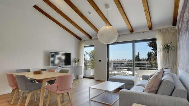 Family Suite, 2 Bedrooms, Balcony, Courtyard View | Pemandangan dari bilik