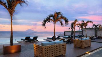 Kolam renang outdoor