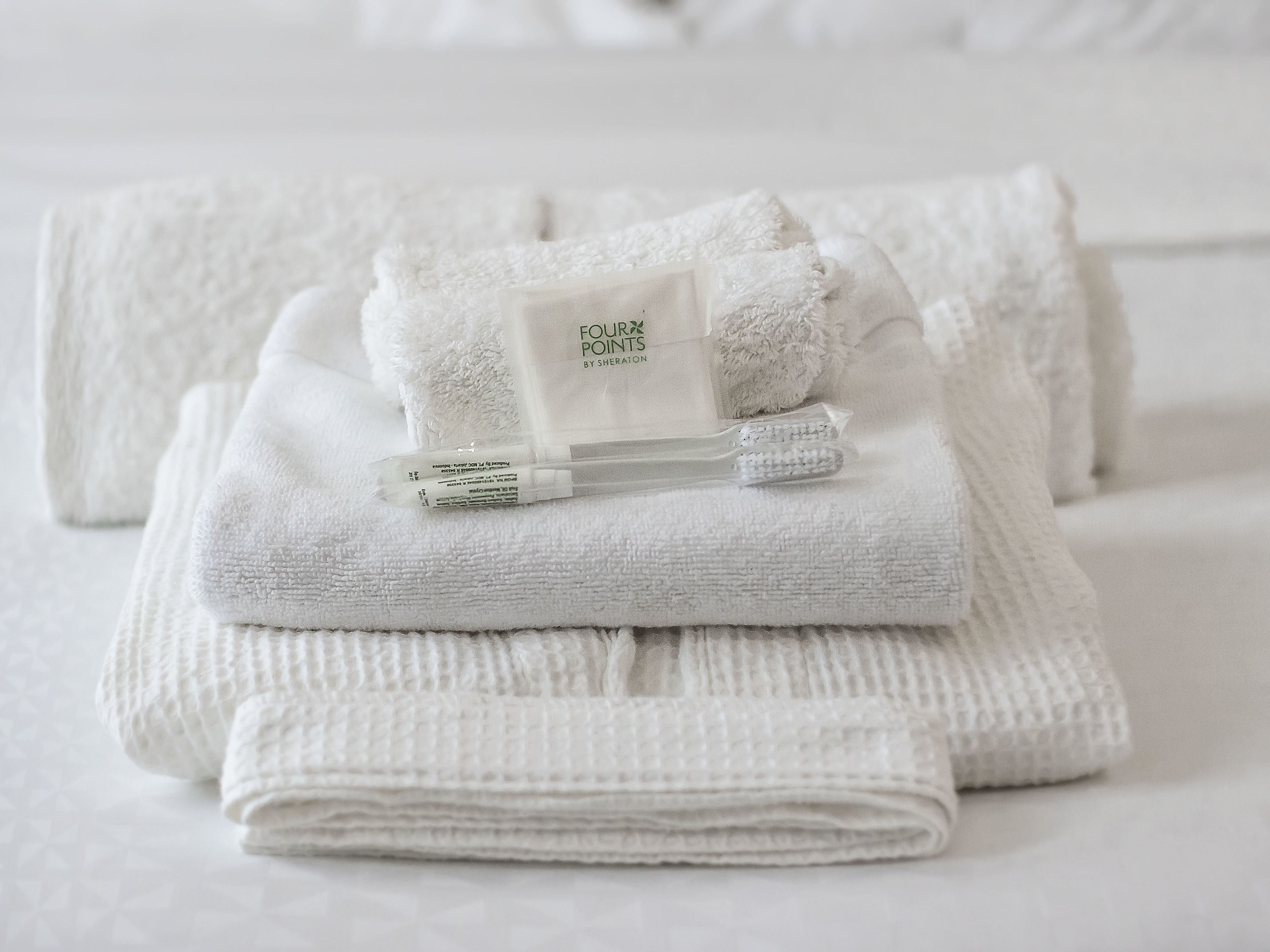 couples treatment room(s), body treatments, aromatherapy, body scrubs